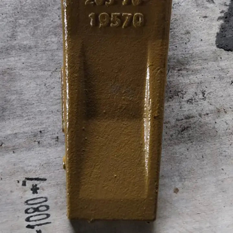 KOMATSU PC200 205-70-19570GP 